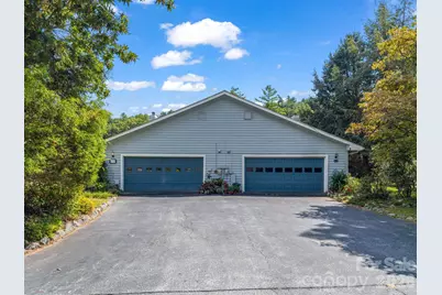 31 Willow Way, Hendersonville, NC 28739 - Photo 17