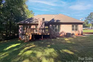 143 Laurel Ridge Ct, Gastonia, NC 28056 - Photo 5