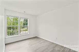 2724 Mulberry Pond Dr, Charlotte, NC 28208 - Photo 15