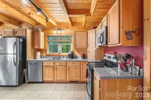 77 Dunn Trl, Nebo, NC 28761 - Photo 11