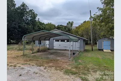 919 W 1st Street, Lowell, NC 28098 - Photo 5