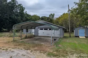 919 W 1st St, Lowell, NC 28098 - Photo 5
