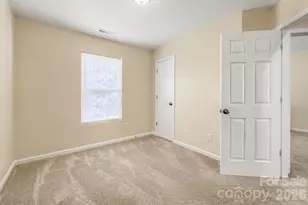 1605 Crandon Dr, Charlotte, NC 28216 - Photo 15