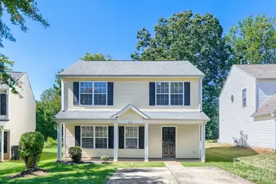 1605 Crandon Drive, Charlotte, NC 28216 - Photo 1