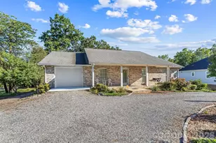 477 14th Ave Dr NE, Hickory, NC 28601 - Photo 3