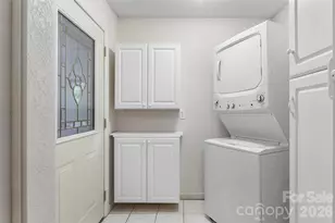 477 14th Ave Dr NE, Hickory, NC 28601 - Photo 25
