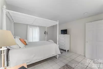 477 14th Avenue Drive NE, Hickory, NC 28601 - Photo 15
