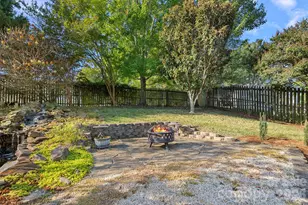10327 Shady Rest Ln, Charlotte, NC 28214 - Photo 3