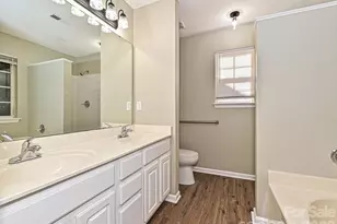 4621 Victory Ln, Charlotte, NC 28269 - Photo 9