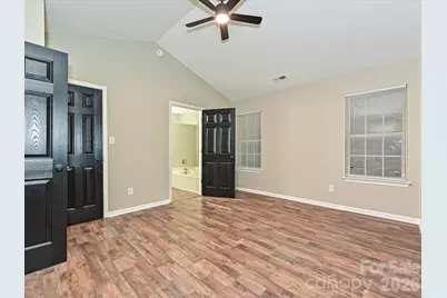 4621 Victory Lane, Charlotte, NC 28269 - Photo 7