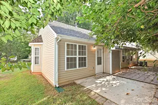 4621 Victory Ln, Charlotte, NC 28269 - Photo 15