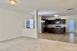 738 Yorkshire Dr, Albemarle, NC 28001 - Photo 3
