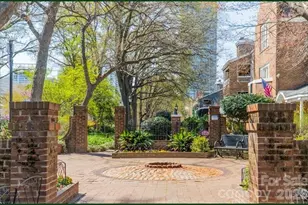 423 W 8th St, Charlotte, NC 28202 - Photo 17