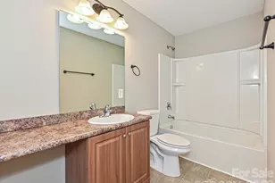 8318 Rockmoor Ridge Rd, Charlotte, NC 28215 - Photo 35