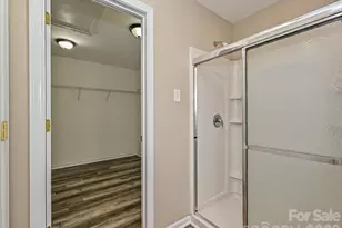 8318 Rockmoor Ridge Rd, Charlotte, NC 28215 - Photo 31