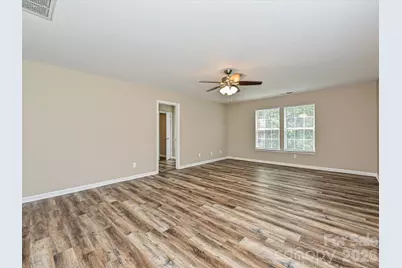 8318 Rockmoor Ridge Road, Charlotte, NC 28215 - Photo 27