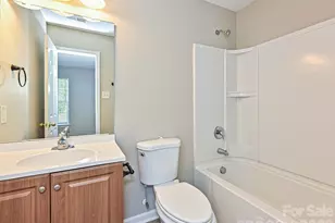 8318 Rockmoor Ridge Rd, Charlotte, NC 28215 - Photo 33