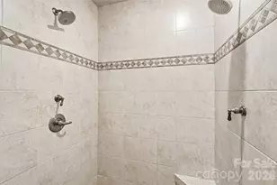 7425 Seton House Ln, Charlotte, NC 28277 - Photo 27