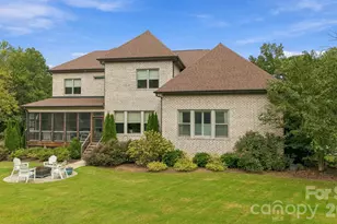 3948 Carmel Acres Dr, Charlotte, NC 28226 - Photo 3