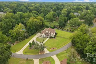 3948 Carmel Acres Dr, Charlotte, NC 28226 - Photo 9