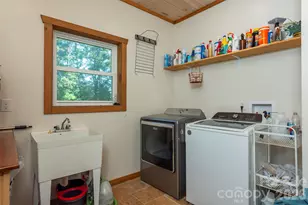 335 James View Rd, Marion, NC 28752 - Photo 27