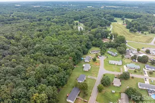 2224 Sterling Ridge Dr, Newton, NC 28658 - Photo 27