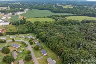 2224 Sterling Ridge Dr, Newton, NC 28658 - Photo 25
