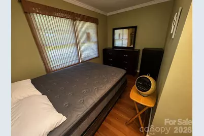4711 Summit Avenue #4, Greensboro, NC 27405 - Photo 11
