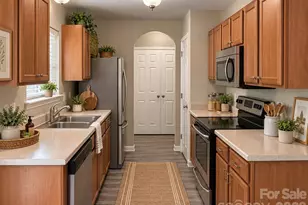 4639 Trillium Fields Dr, Charlotte, NC 28269 - Photo 7