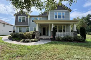 10728 Vanguard Pkwy, Huntersville, NC 28078 - Photo 1