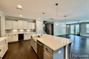 10728 Vanguard Pkwy, Huntersville, NC 28078 - Photo 11