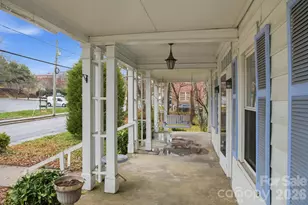 1011 Ashe Ave NW, Lenoir, NC 28645 - Photo 3