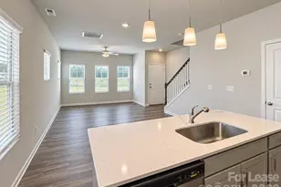 6518 Harlech St, Charlotte, NC 28269 - Photo 9