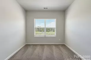 6518 Harlech St, Charlotte, NC 28269 - Photo 25