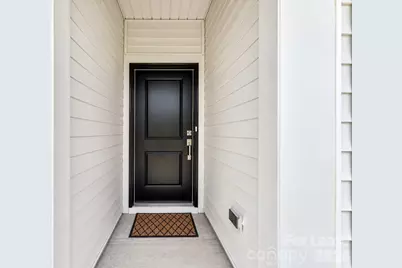 6518 Harlech Street, Charlotte, NC 28269 - Photo 3