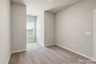 6518 Harlech St, Charlotte, NC 28269 - Photo 23