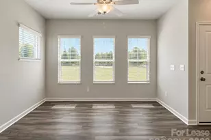 6518 Harlech St, Charlotte, NC 28269 - Photo 11