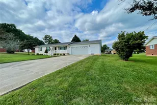 5708 Danville Dr, Kannapolis, NC 28081 - Photo 3