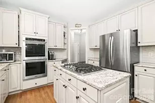 16032 Covington Point Ln, Huntersville, NC 28078 - Photo 9