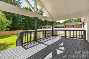3001 Dalecrest Dr, Charlotte, NC 28269 - Photo 47