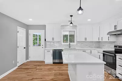 3001 Dalecrest Drive, Charlotte, NC 28269 - Photo 25