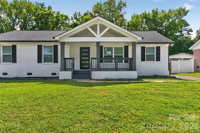 3001 Dalecrest Drive, Charlotte, NC 28269 - Photo 1