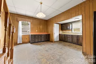 217 S Highland St, Gastonia, NC 28052 - Photo 7