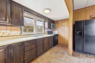 217 S Highland Street, Gastonia, NC 28052 - Photo 9