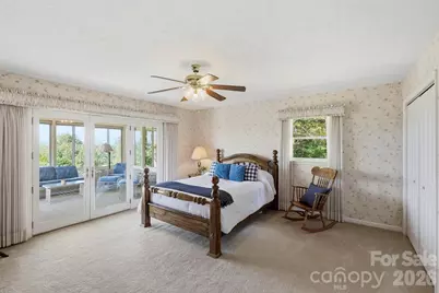 244 Mountain Valley Drive, Hendersonville, NC 28739 - Photo 17