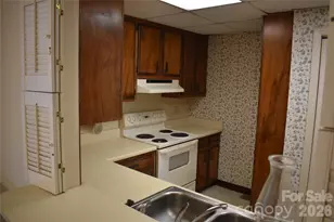 75 Laurelwood Dr, Marion, NC 28752 - Photo 13