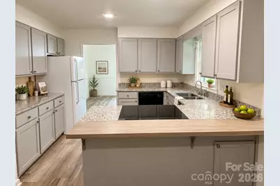 845 Cherokee Place SW, Lenoir, NC 28645 - Photo 15