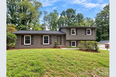 845 Cherokee Place SW, Lenoir, NC 28645 - Photo 1