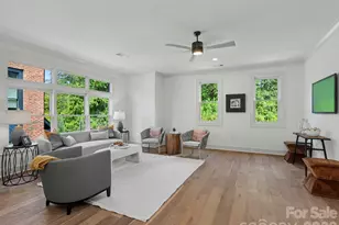 3127 Colyer Pl, Charlotte, NC 28205 - Photo 17