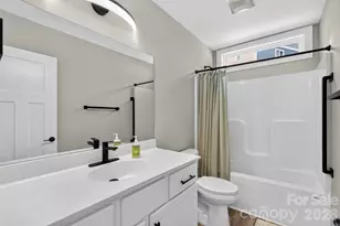 211 Hanover St, Asheville, NC 28806 - Photo 15